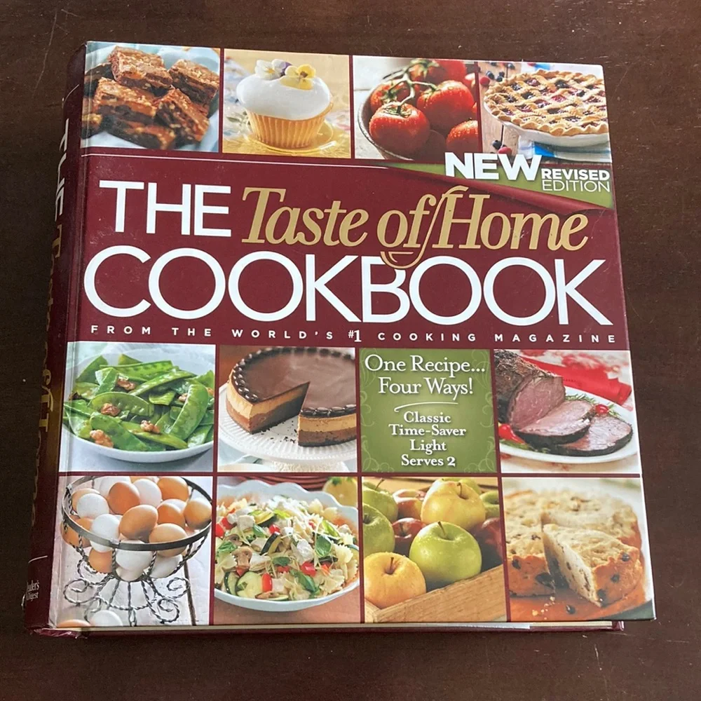 ✅Taste Of Home Red and White Kitchen Cookbook